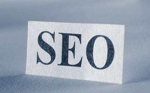 搜索引擎优化(SEO)使网站获得的有效访问量显著增加(图1)