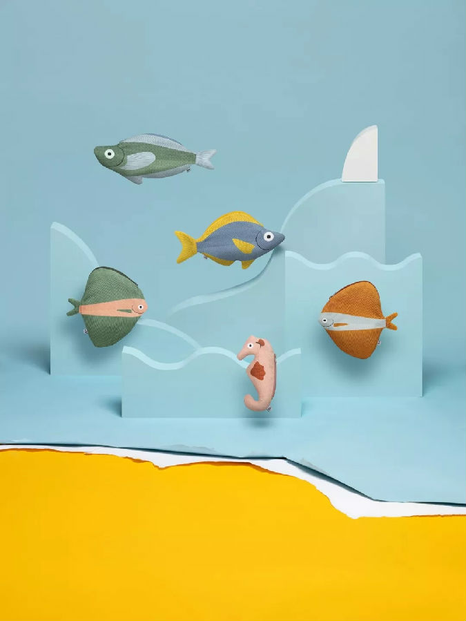 Don Fisher时尚品牌鱼造型包包及官方网站设计(图1)